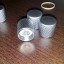 Knobs de metal