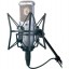AKG Perception 220