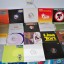Chollo!!500 Vinilos con los mejores temas comerciales, hits, desde los 90 al 2000.REGALO DJ HERCULES MP3.