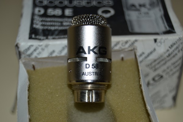 Akg D58