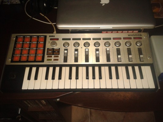 Vendo Korg microKONTROL y Digidesign Mbox 2.