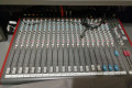 Mesa de mezclas Allen Heath ZED24
