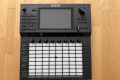 Akai Force + SSD 1TB Samsung. Workstation standalone, estado mint.