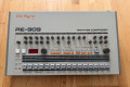 Dinsync RE-909 - Réplica 1:1 TR-909 con piezas raras y mods, mint