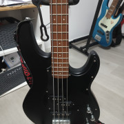 Bajo LTD AP-204 · Granada · 300 €