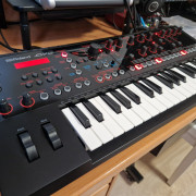 Roland JD-XI · Madrid · 400 €