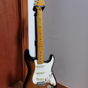 Fender Stratocaster Eric Johnson Sunburst 2007 · Ávila · 1700 €