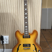 Epiphone Riviera Royal Tan · Madrid · 450 €