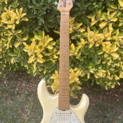 MusicMan Silhouette Special (Pastis Suhr) · Cantabria · 1600 €