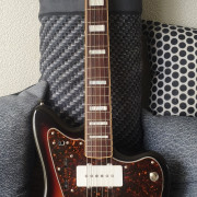 Fender Jazzmaster JM66B (3-tone sunburst,2006, CIJ, Tokai Gakki)) · Madrid · 1400 €