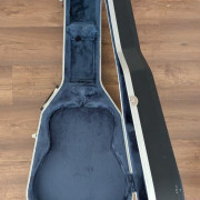 Estuche Guitarra Acústica · Sevilla · 20 €