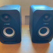 Monitores Tannoy Reveal 402 activos · Valladolid · 100 €