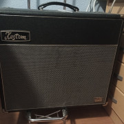 Kustom Defender v50 · Córdoba · 400 €