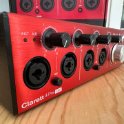 Focusrite Clarett 4Pre USB + Caja y Cables Originales (Como Nueva) · Barcelona · 275 €