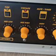 Markbass Multiamp S con maleta y pedal de cambio de presets