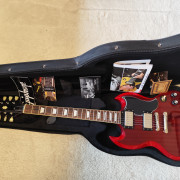 Epiphone SG Standard '61 Cherry IG + Harley Benton LightCase-DC-El-Guitar · A Coruña · 420 €