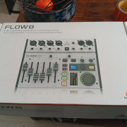 Behringer flow 8