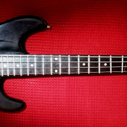 Bajo escala corta Kimaxe