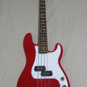 Bajo Squier Mini Precision, envío incluido · Badajoz · 130 €