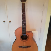Electro-Acústica Alhambra jumbo cutaway · Bizkaia · 585 €