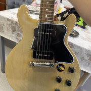 Epiphone Les Paul Special Inspired by Gibson con Bisby · Asturias · 870 €
