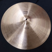 18" Paiste 2002 Medium del año 1979.