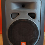 Amplificador JBL Eon 10
