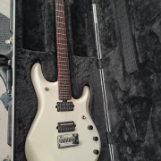 Music man Petrucci JP6 con piezo. · Málaga · 1850 €
