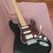 Fender Stratocaster · Alicante · 750 €