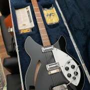 Rickenbacker 360v64 Jetglo HW Replica · Gipuzkoa · 2330 €