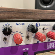 Ecualizador estéreo Summit Audio FeQ-50 · Valencia · 2000 €