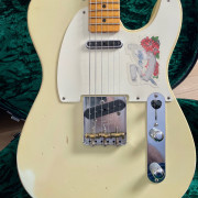 2021 Fender CS Tomatillo Telecaster 3.2kg · Granada · 3500 €