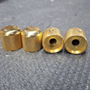 Domed knobs dorados · Lugo · 20 €