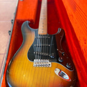 Fender Stratocaster 1979 · Madrid · 2200 €