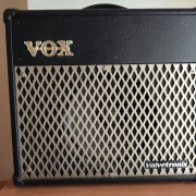 Vendo/cambio VOX valvetronix 40 w