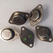 Transistor PECOR 2N3792 TO-3 NOS Vintage – 5 unidades · Barcelona · 20 €