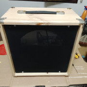 Pantalla 1x12 madera Abeto Finlandés 18mm · Cáceres · 90 €