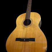 Guitarra Yamaha S-50A Dynamic Vintage 70`s · Badajoz · 230 €