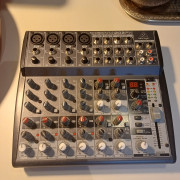 Mixer Behringer 1202fx · Zaragoza · 70 €