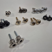 Strap buttons / pins · Madrid