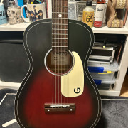 Gretsch G9500 Jim Dandy + Funda · Valencia · 140 €