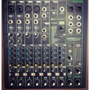 MACKIE PROFX10 V3 (con funda original). A estrenar · Madrid · 200 €