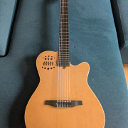 Godin Multiac ACS Ceedar · Girona · 1300 €