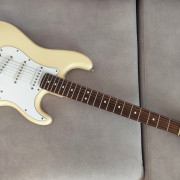 Fender Stratocaster American Standard Rosewood OW (2010) con MEJORAS TOP · Murcia · 1250 €