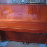 Piano de Pared Yamaha W-104 (Rebajado) · Madrid · 1900 €