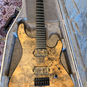 Mayones Regius · Alicante · 2400 €