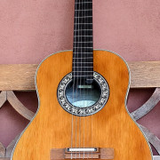 Guitarra Ovation Classic 1613 (USA) · Madrid · 950 €