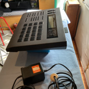 ROLAND R8 Human Rhythm Composer · Madrid · 350 €