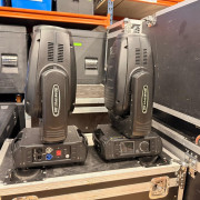 Lote 8 cabezas móviles Beam 280 10R + flight cases · Alicante · 1750 €
