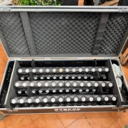 Lote 6 barras LED BeamZ LCB14 con flight case · Alicante · 600 €